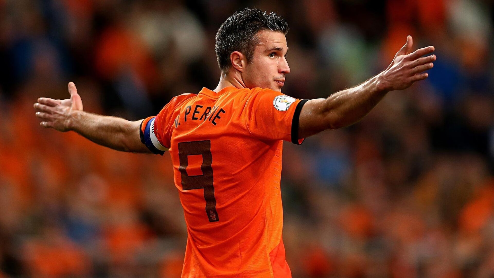 帕金斯蝶泳决赛起跳迅捷，女子蝶泳金牌