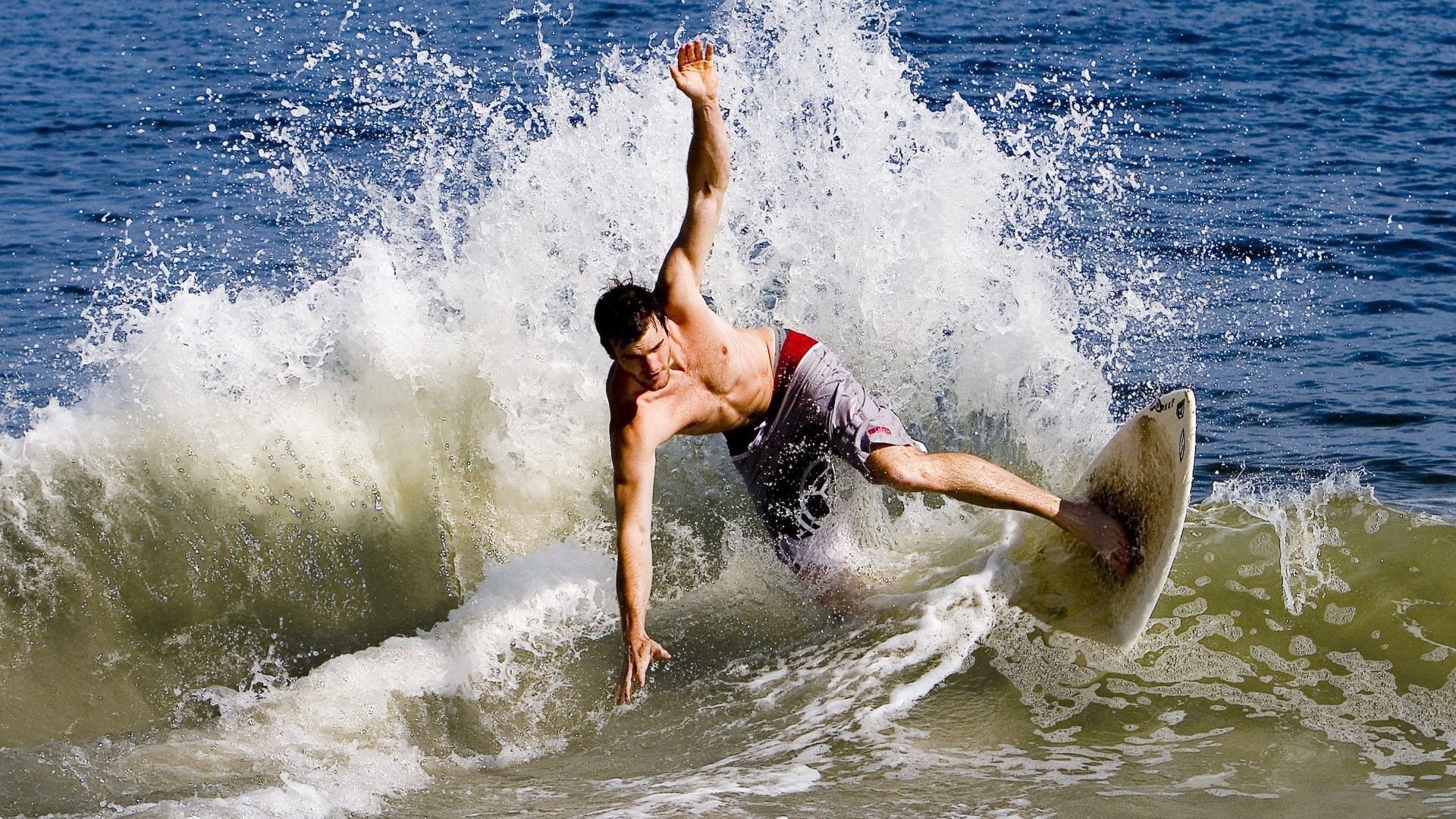 西甲逆境突围：坚韧不拔创造奇迹！，西甲最大逆转夺冠